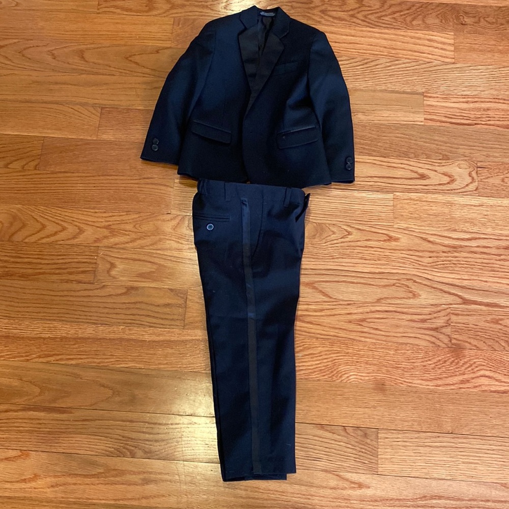 Boys nautica size 4 tuxedo pants and jacket set